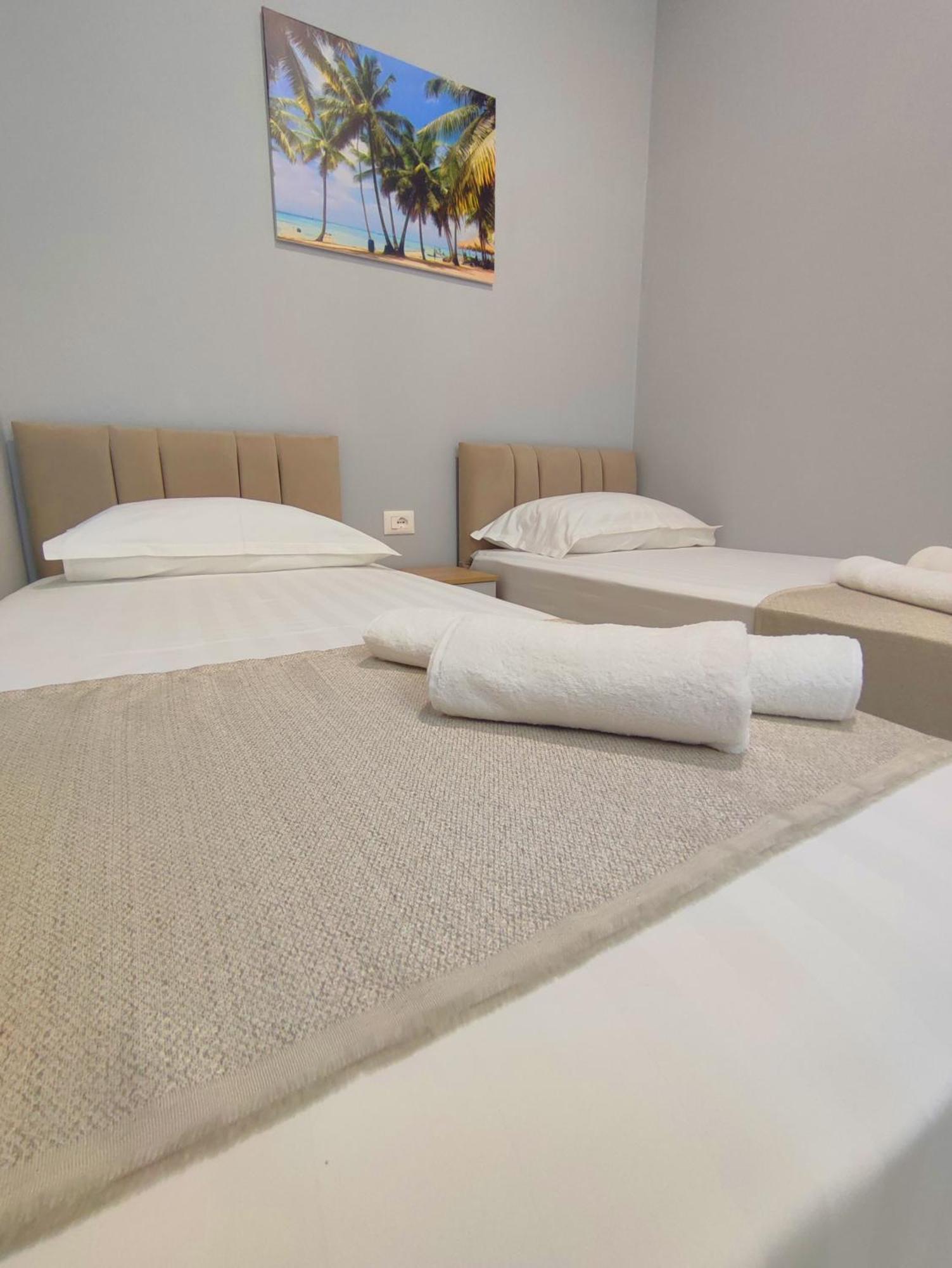 Bp Beach Apartments Golem  Ngoại thất bức ảnh